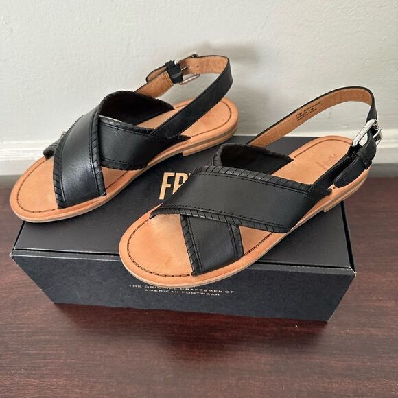 💥Frye leather feather criss cross sandal in black size 7,5 and 6,5 - Picture 16 of 16